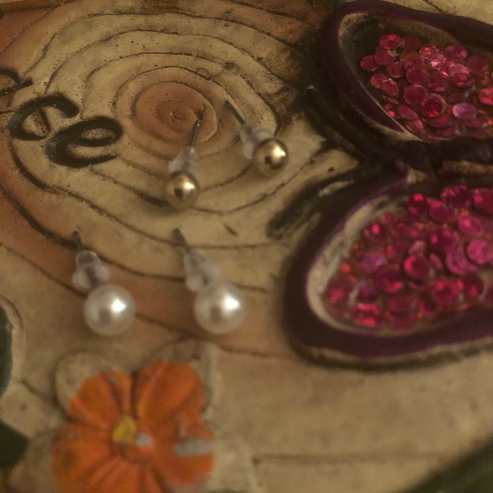 🧡SALE $6 Handmade Brand New 2 Pack Earrings.